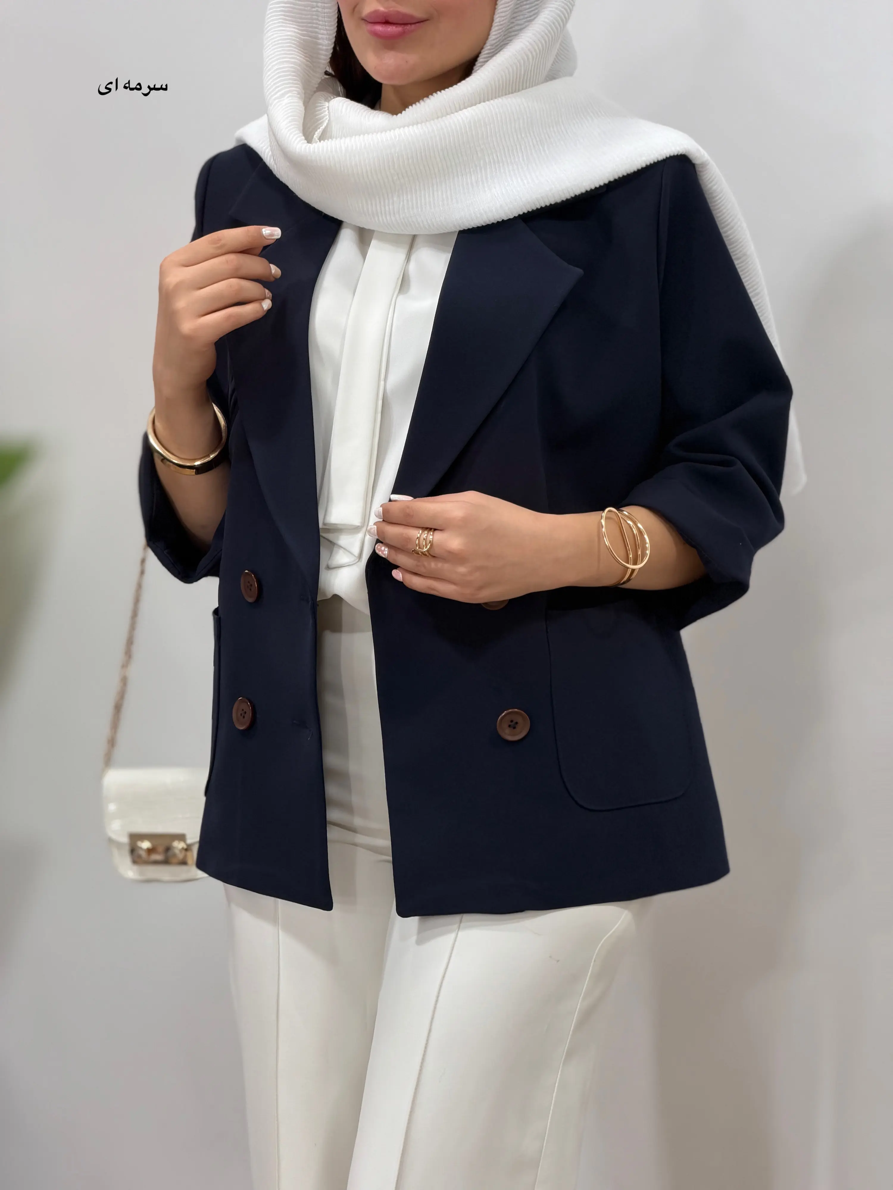 مانتو کتی آیسو مایا